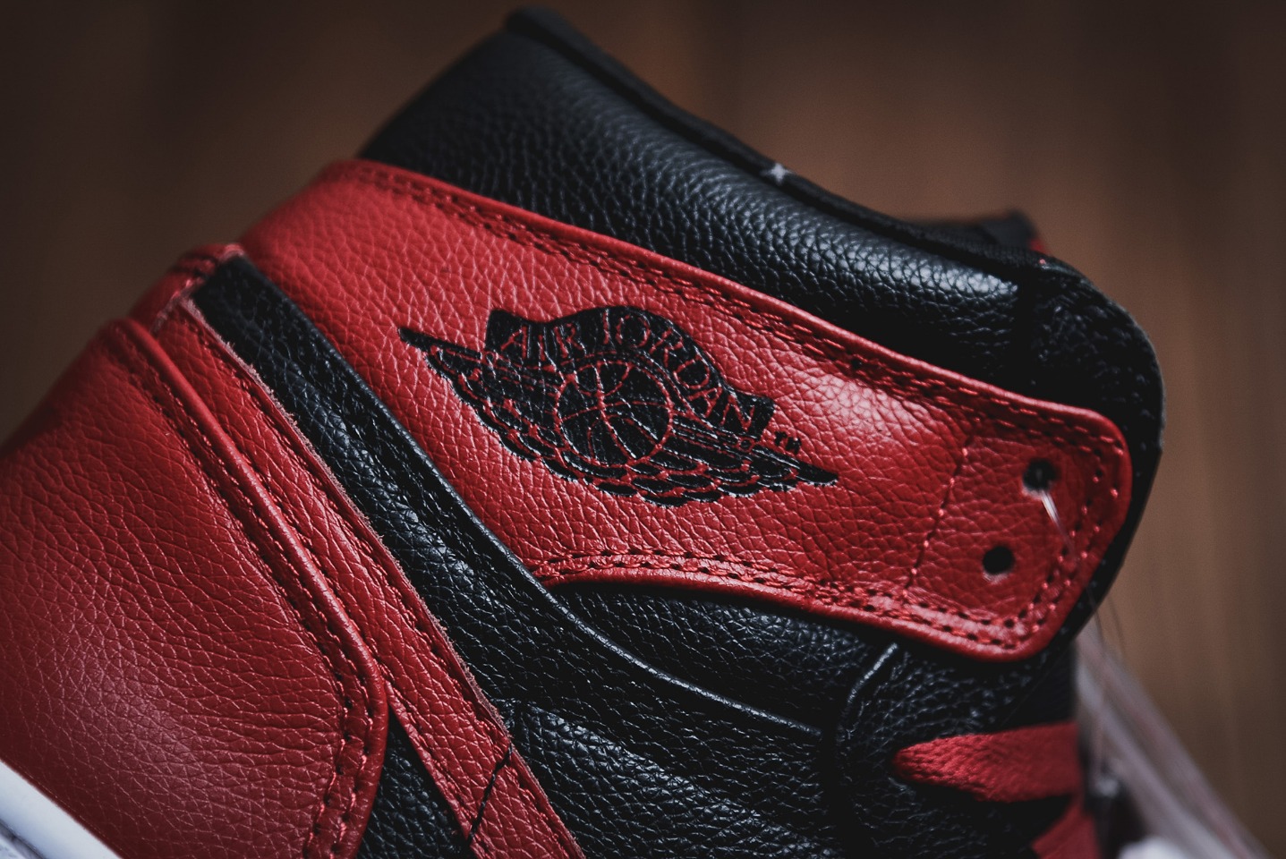 Jordan 1 Mid Banned (2020)