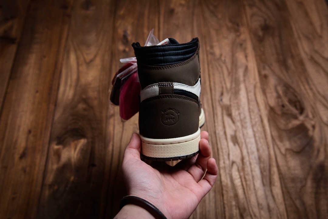 Jordan 1 Retro High OG SP Travis Scott