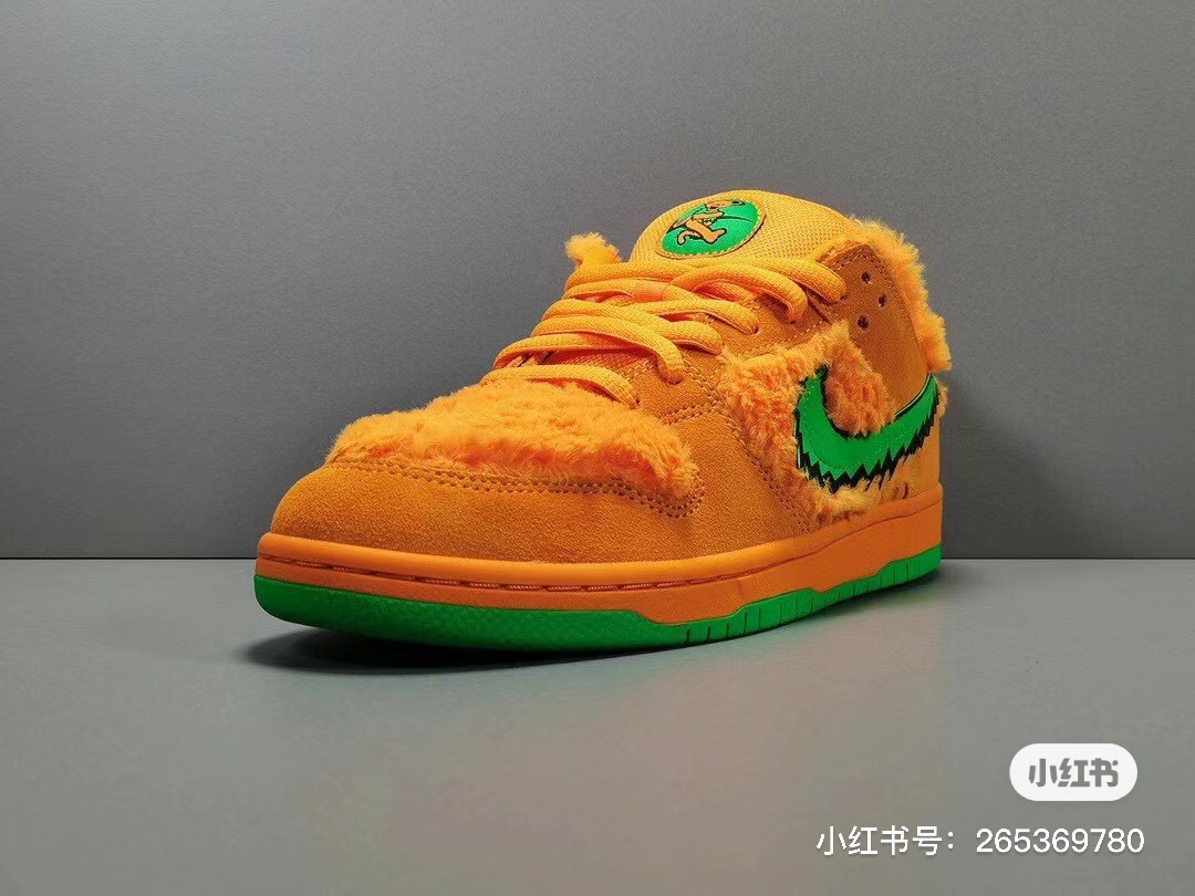 Nike SB Dunk Low Grateful Dead Bears Orange