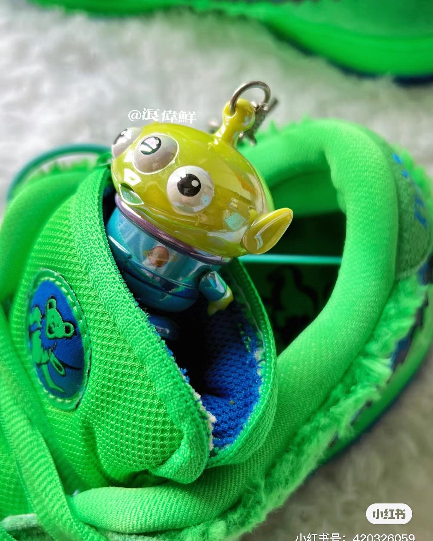 Nike SB Dunk Low Grateful Dead Bears Green