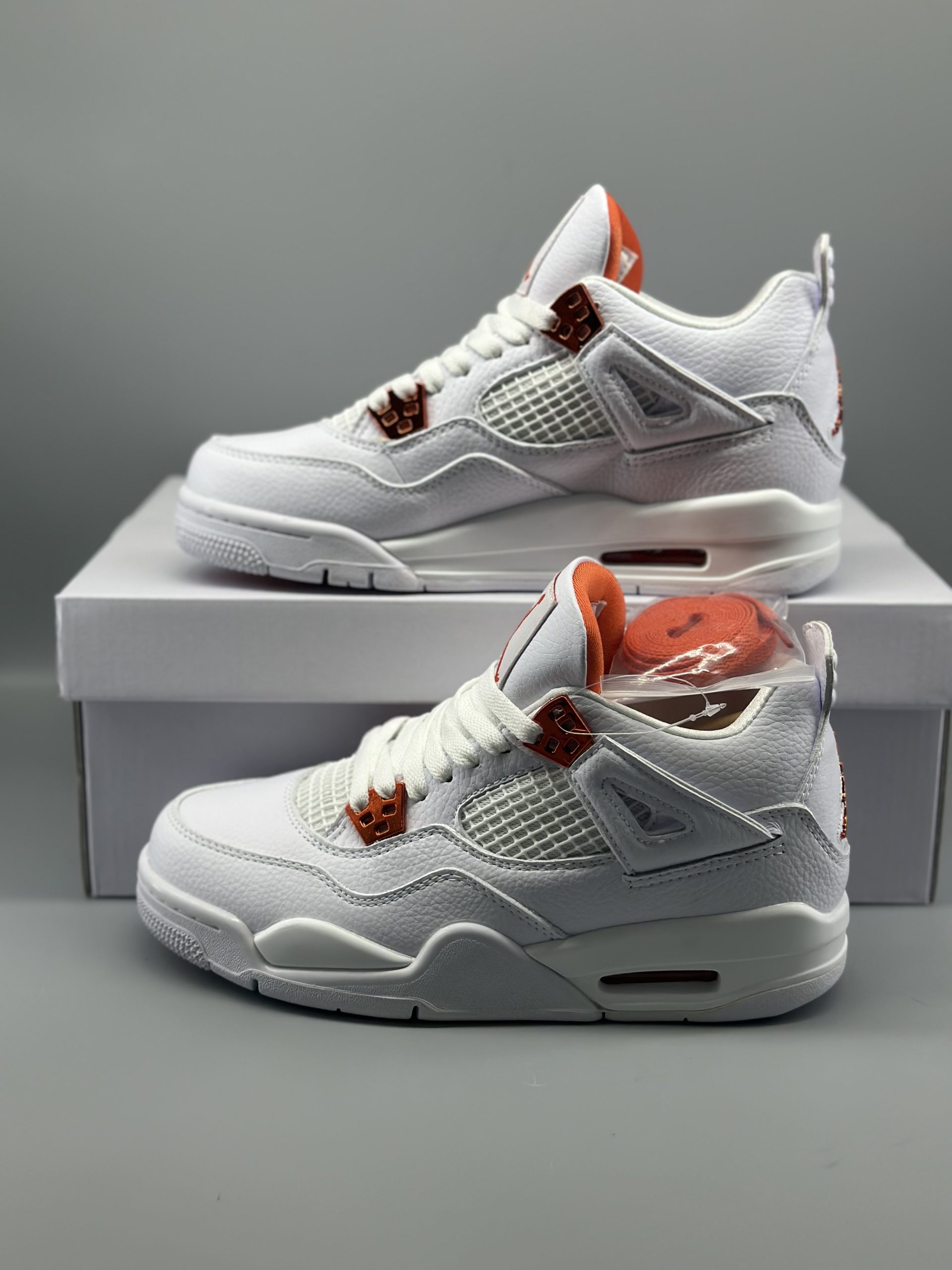 Jordan 4 Retro Metallic Orange