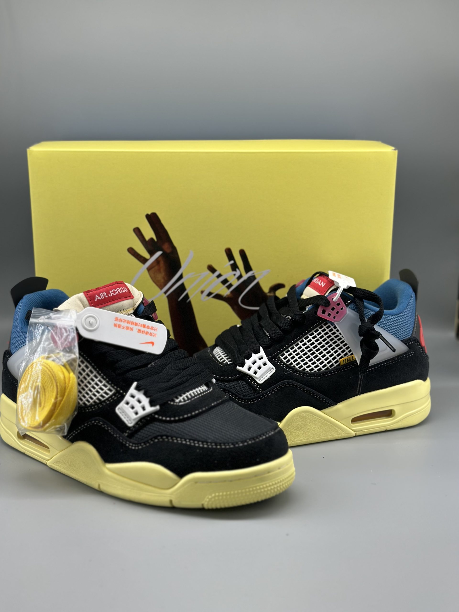 Jordan 4 Retro Offnoif