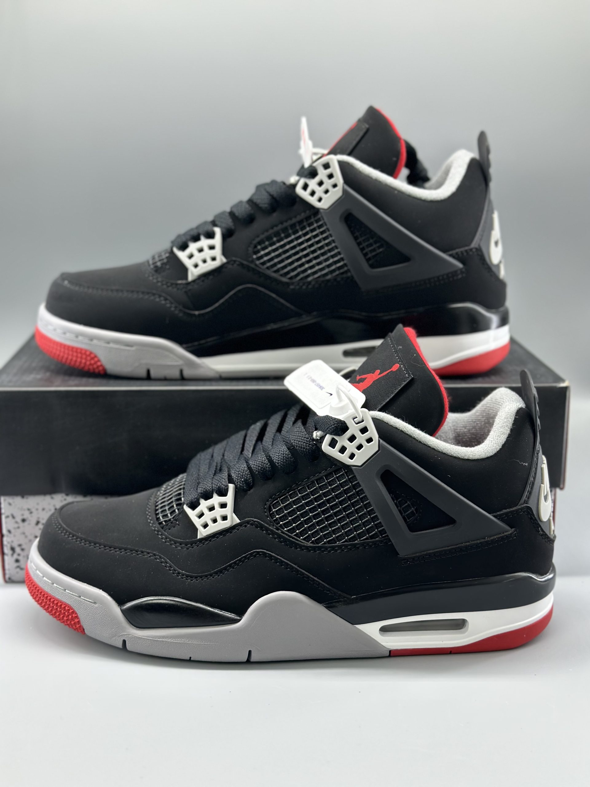 Jordan 4 Retro Bred (2019)