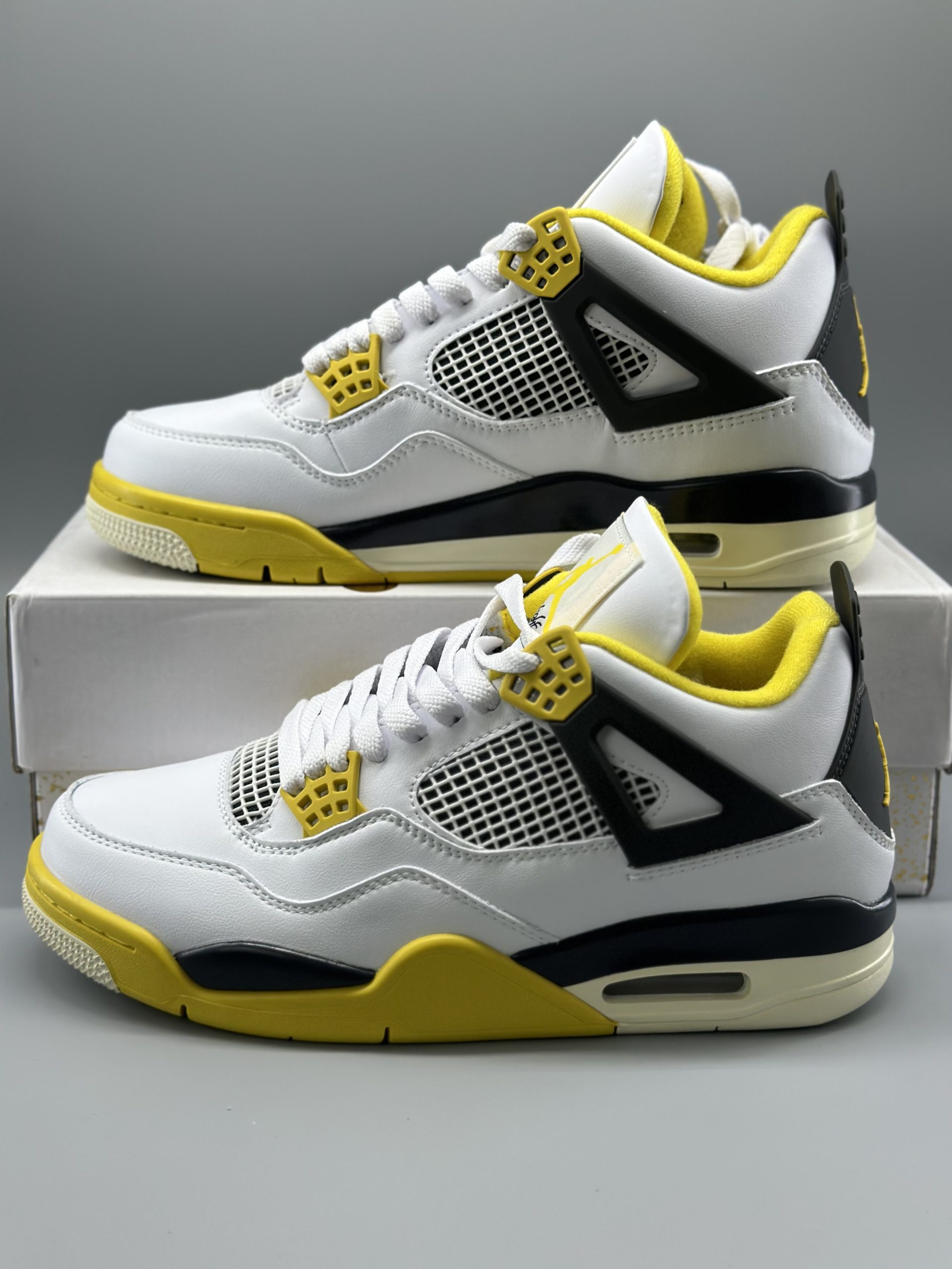 Jordan 4 Retro Mvivid Sulfur