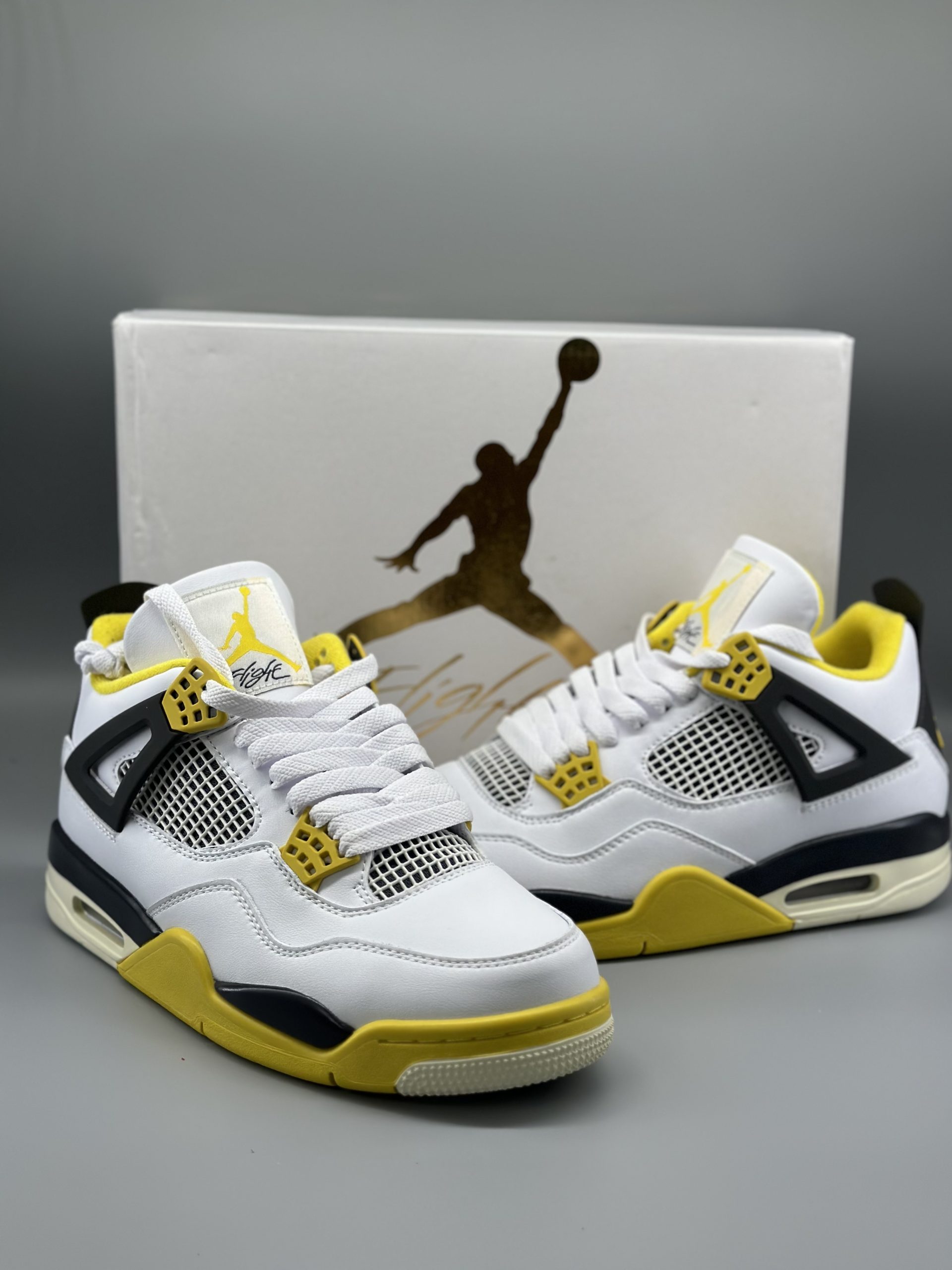 Jordan 4 Retro Mvivid Sulfur