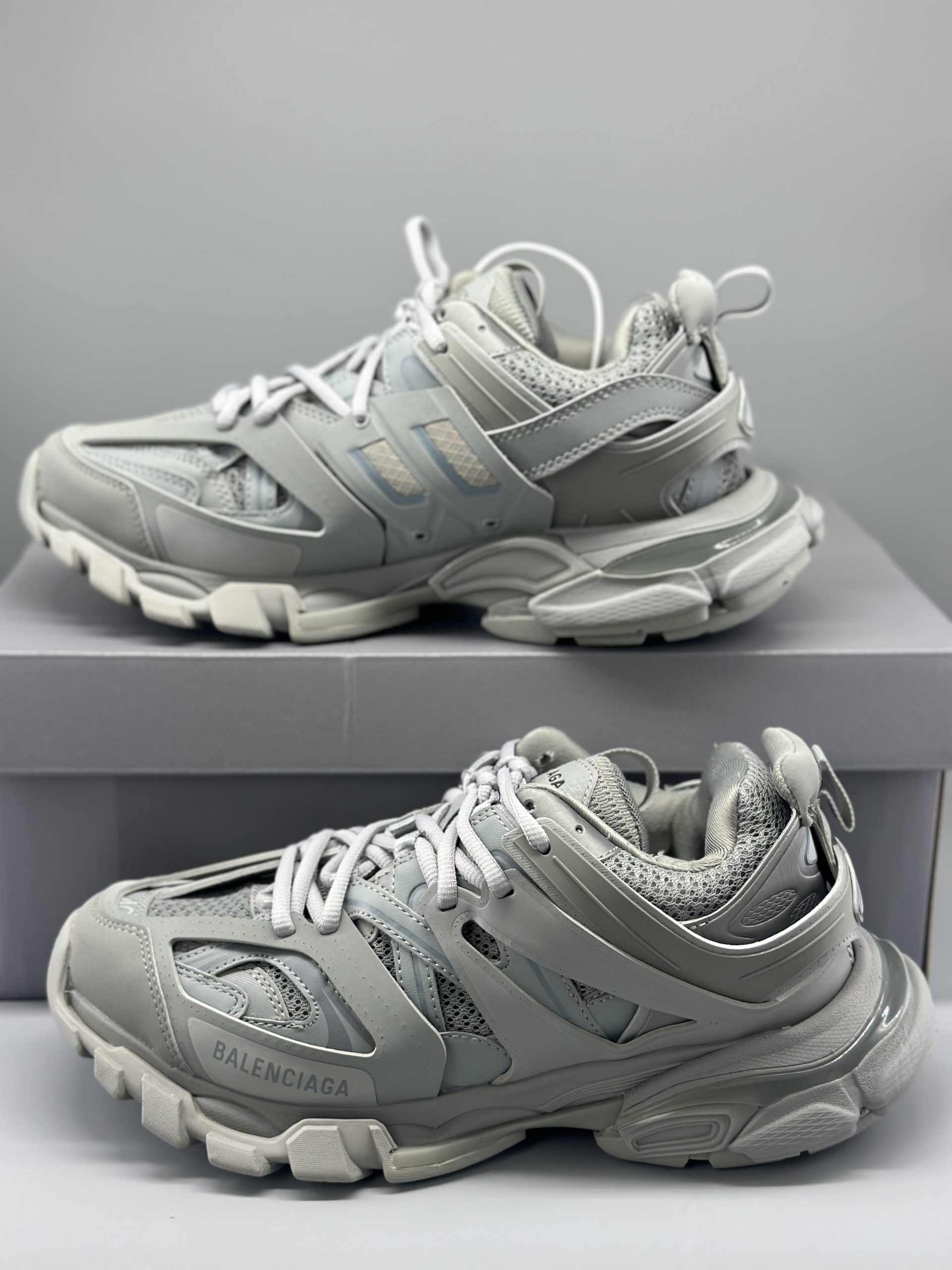 Balenciaga Track Triple Grey 542023W2LA11203