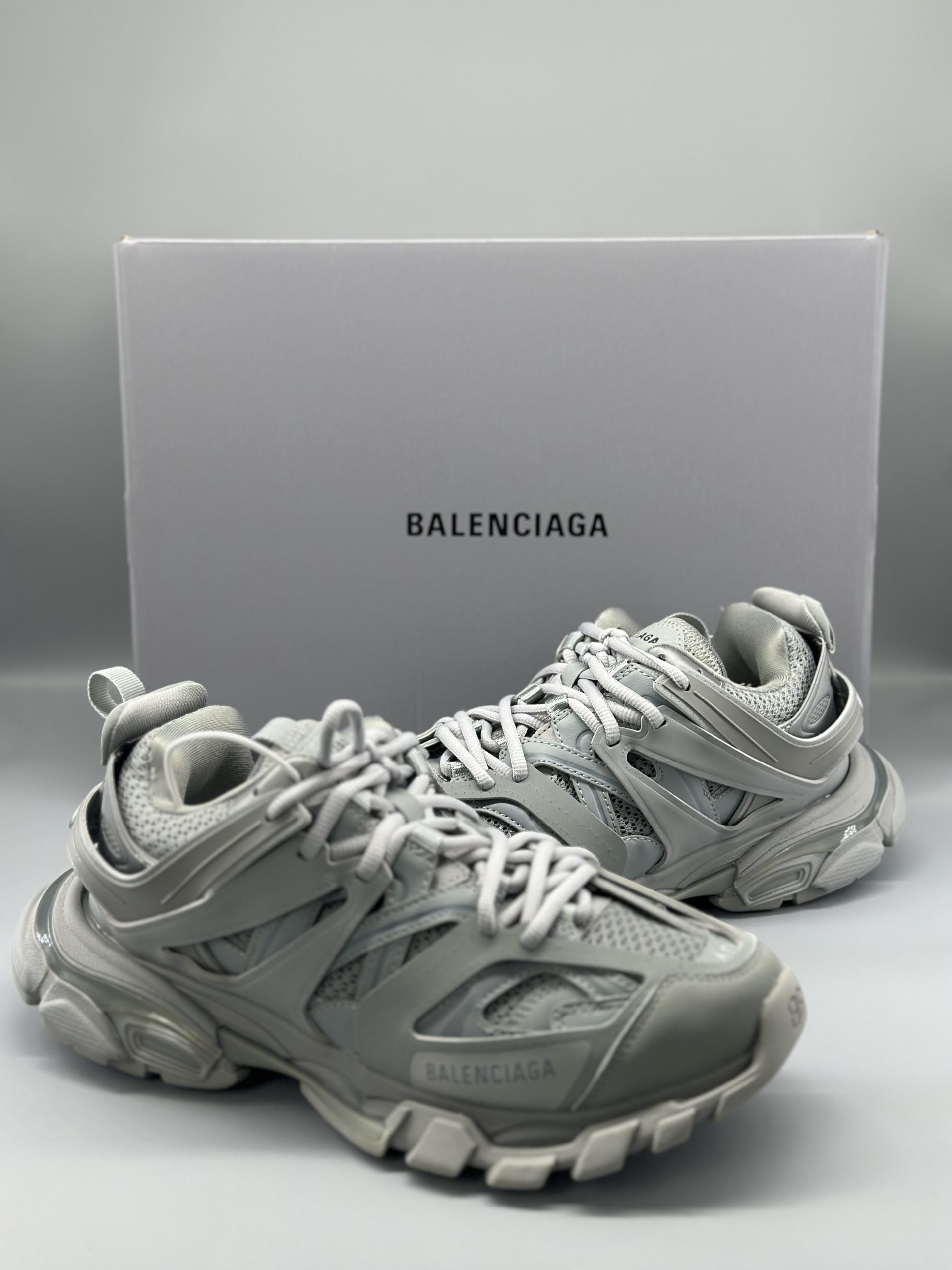 Balenciaga Track Triple Grey 542023W2LA11203