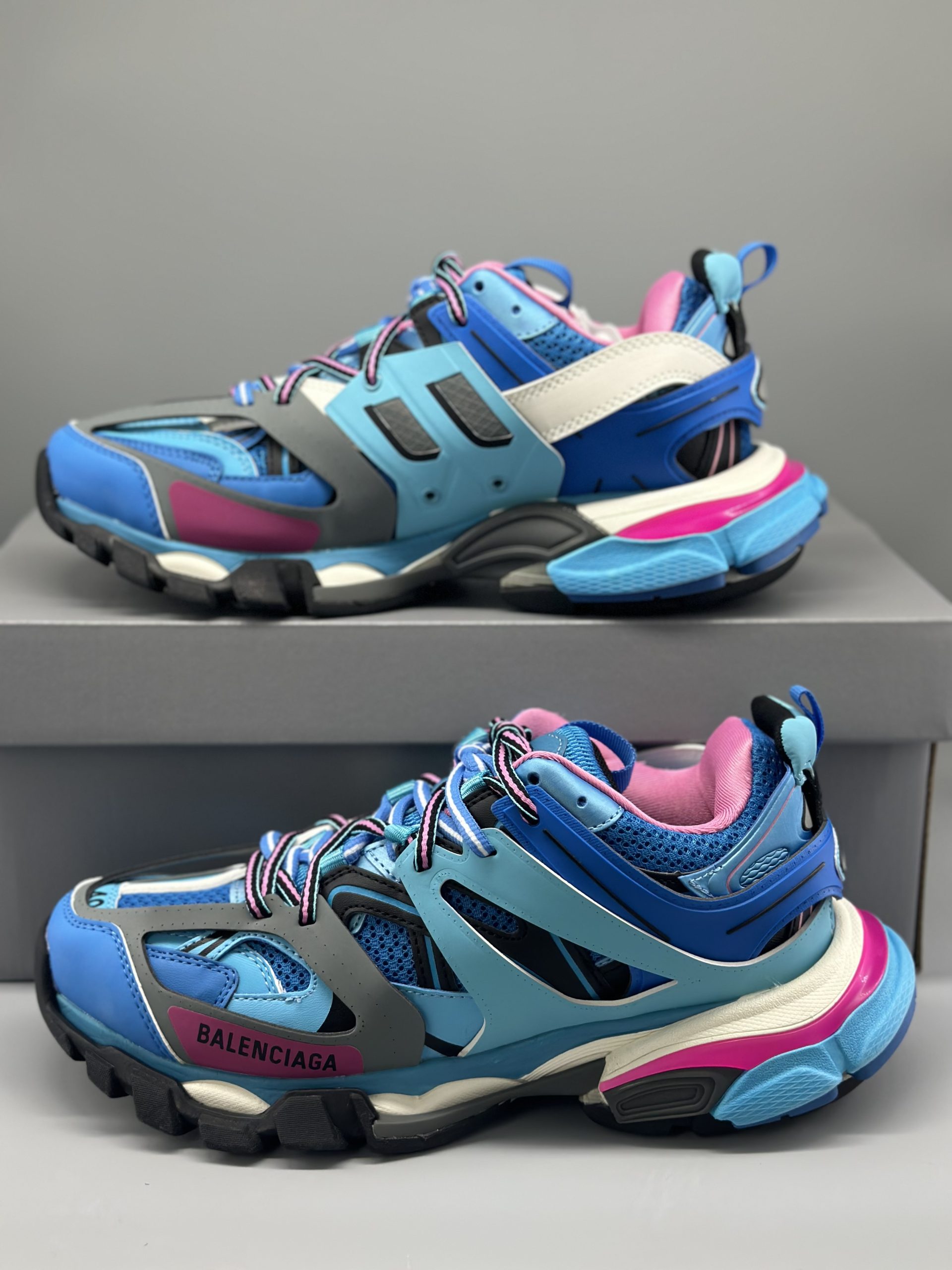Balenciaga Track Runners Blue  542023W1GB54162