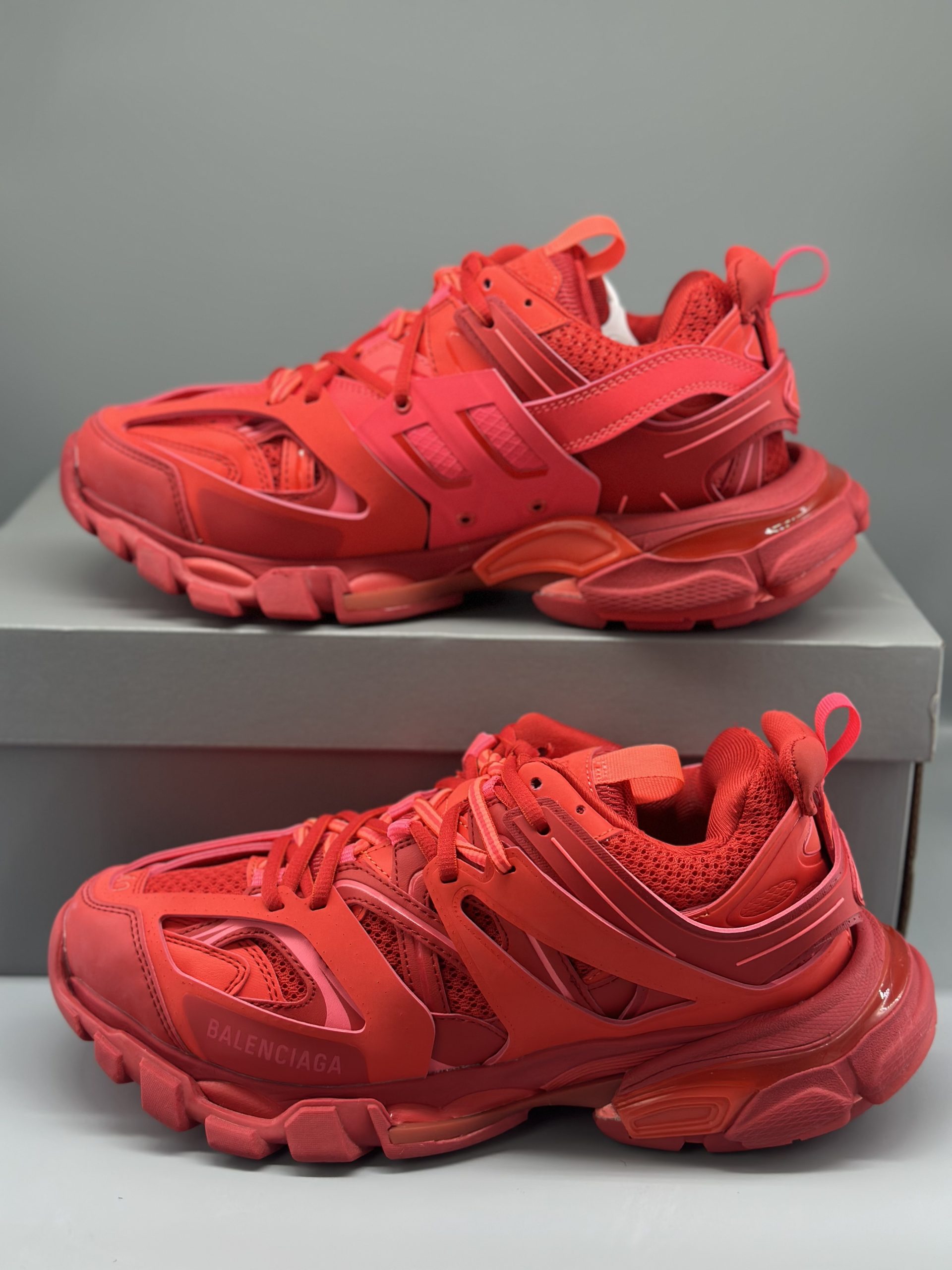 Balenciaga Track Trainer Red 542023W2LA16000