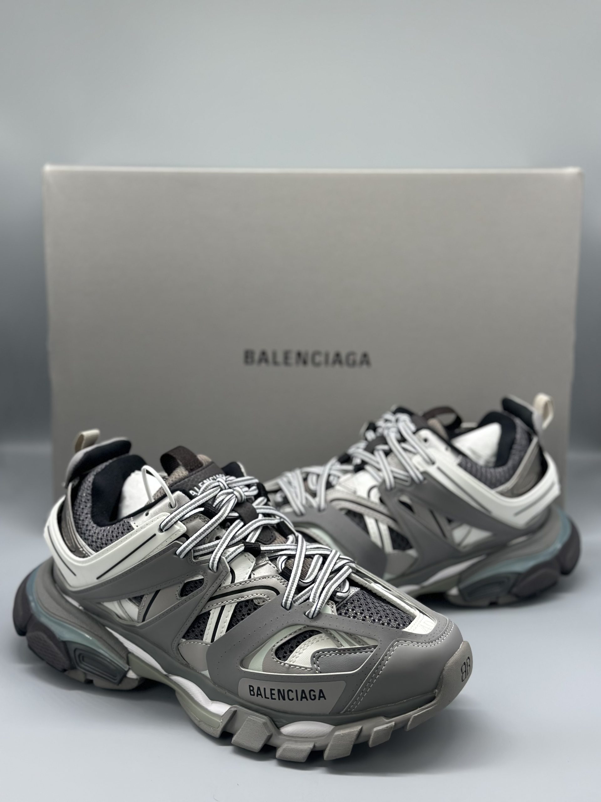 Balenciaga Track Grey 542023W1GB71214