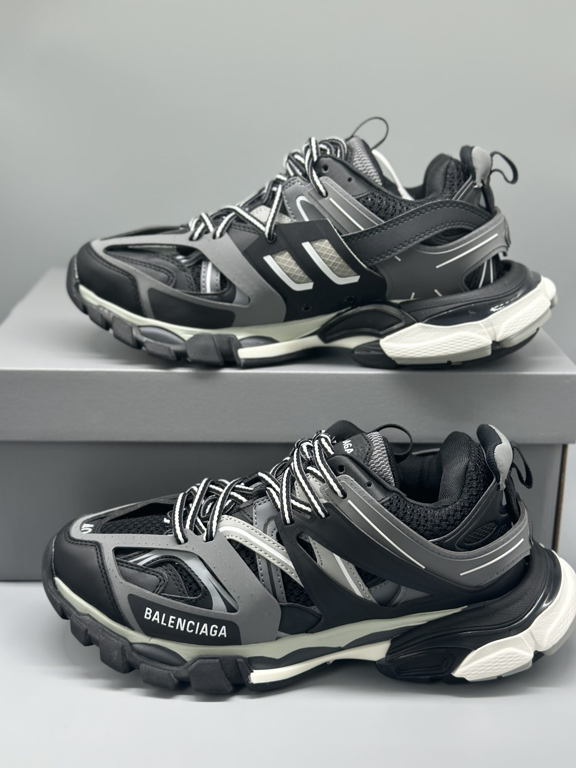 Balenciaga Track Puttee trainers Black/White