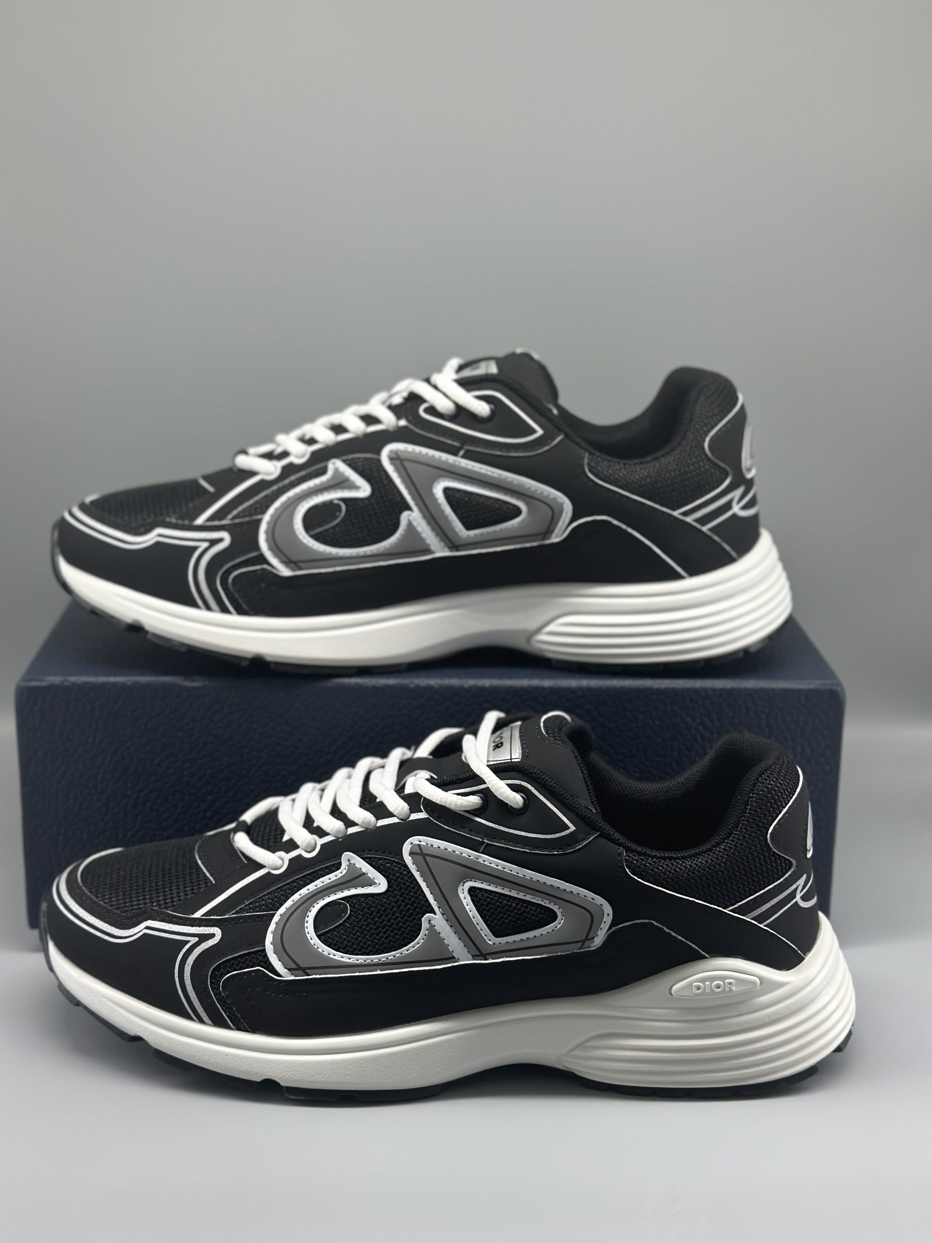 Dior B30 Black-White 3SN279ZMB_H969