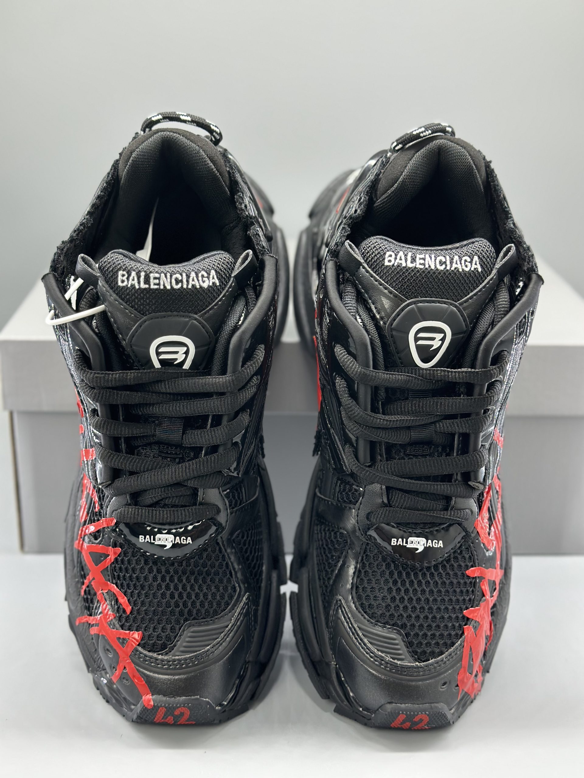 Balenciaga Runner Graffiti Black Red 677403W3RBQ1060