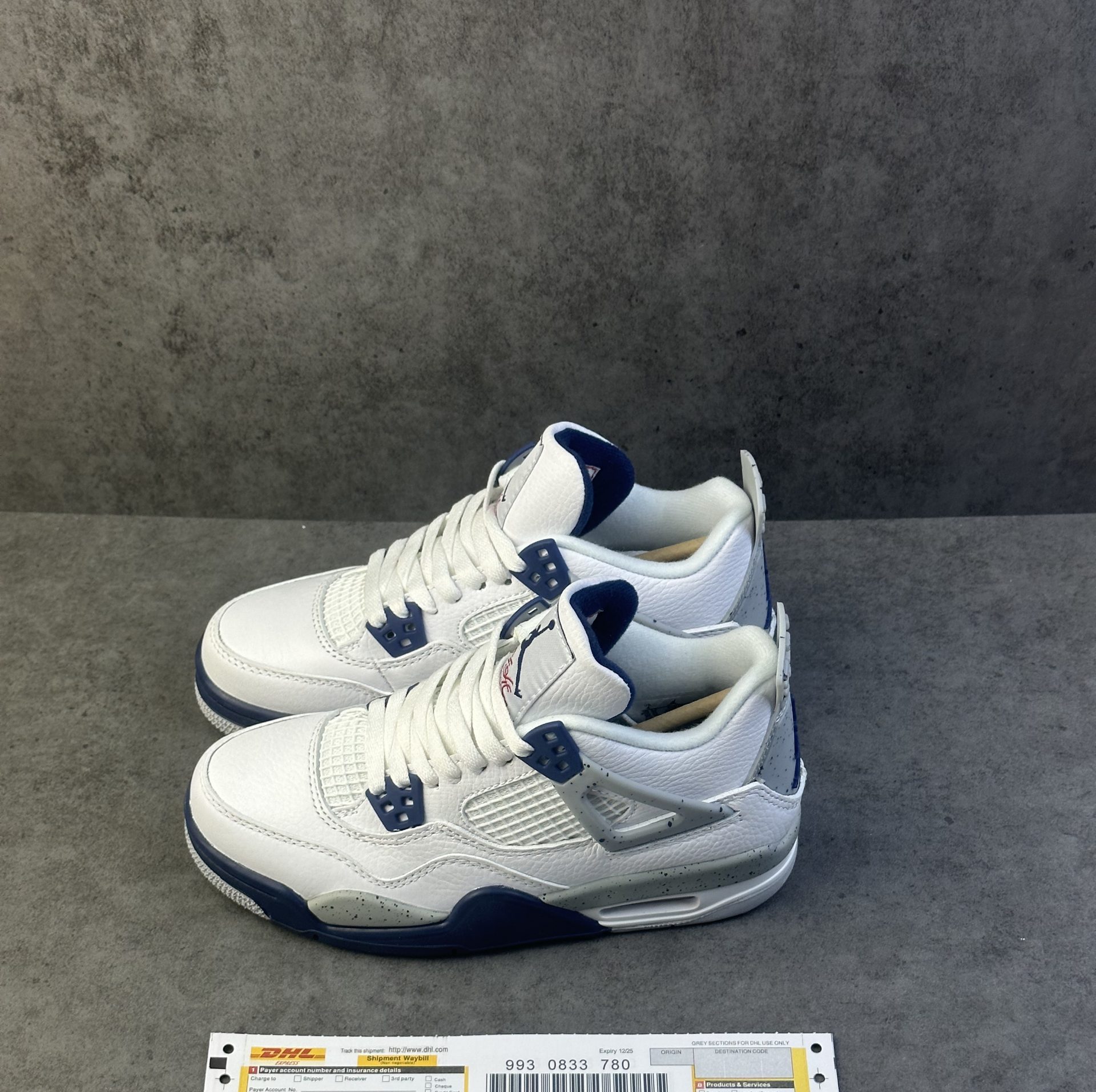 Jordan 4 Retro Midnight Navy
