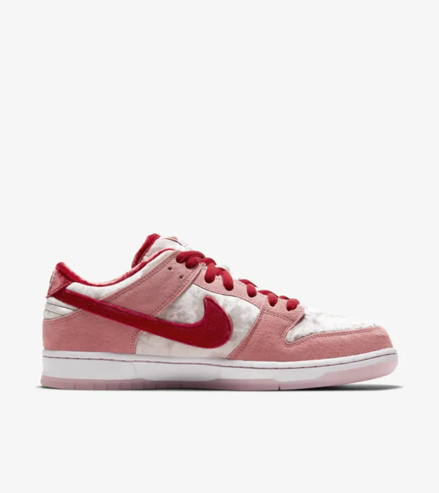 Nike SB Dunk Low StrangeLove Skateboards