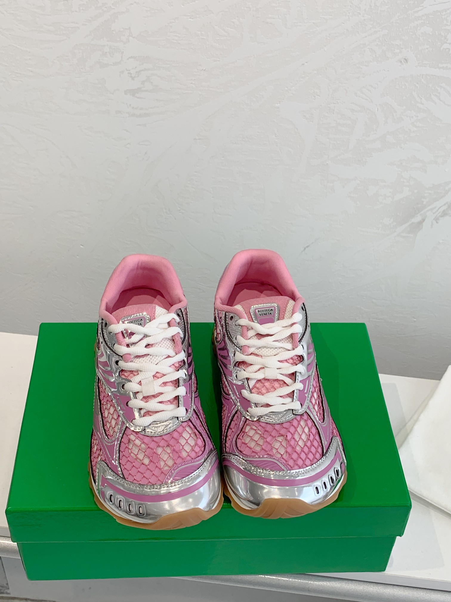 Bottega Veneta Orbit Pink