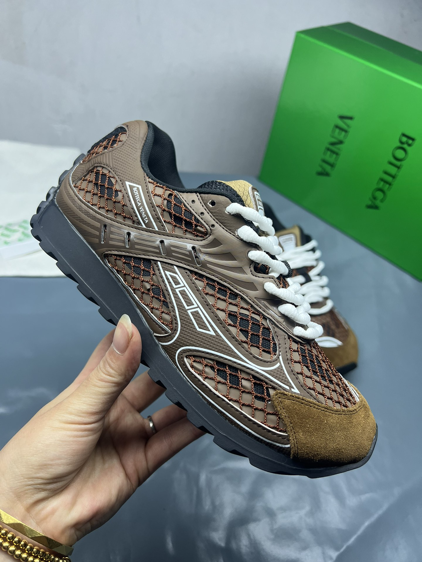 Bottega Veneta Orbit Star Anise Pinecone 816635V55B02419