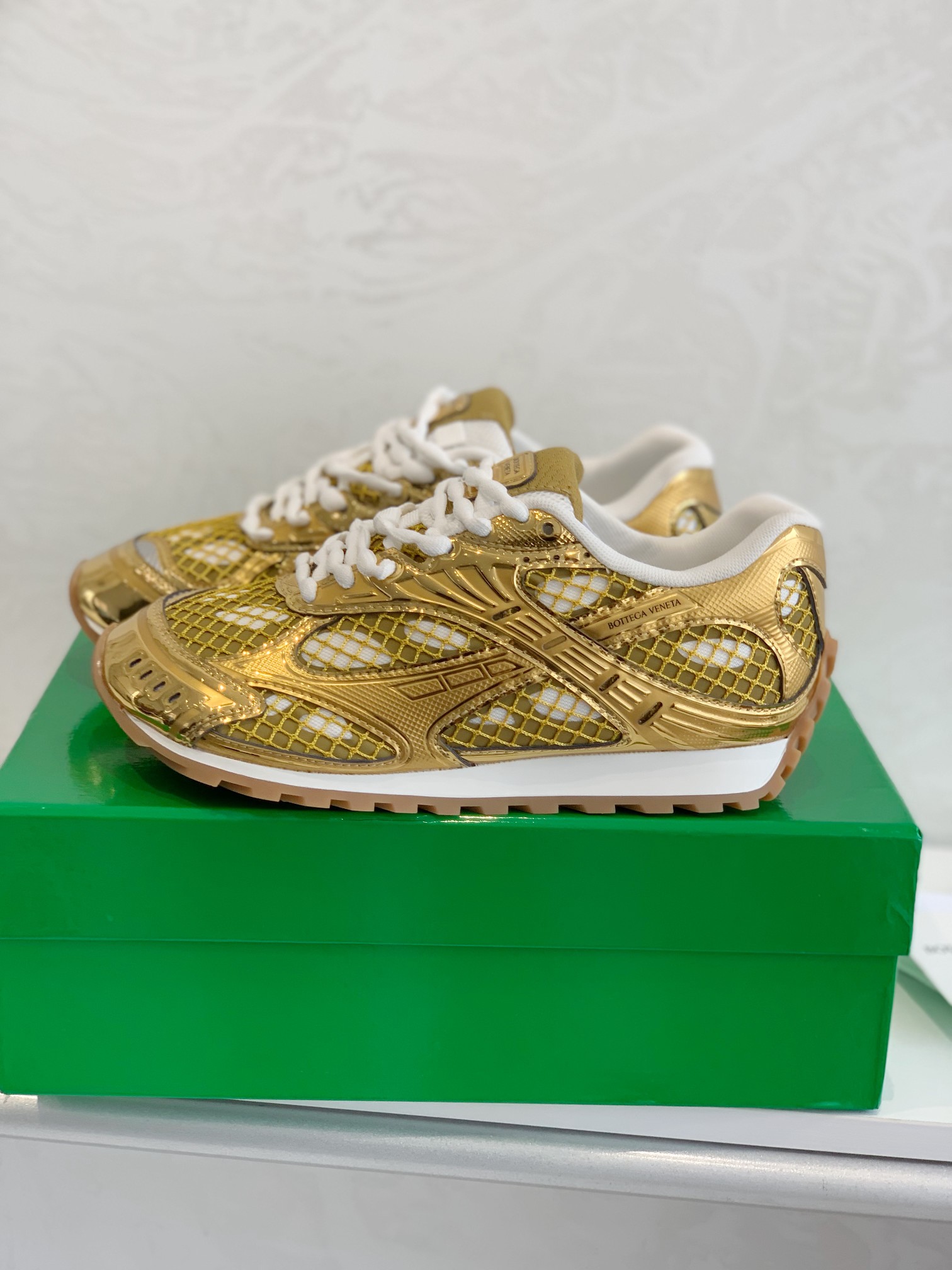 Bottega Veneta Orbit Golden