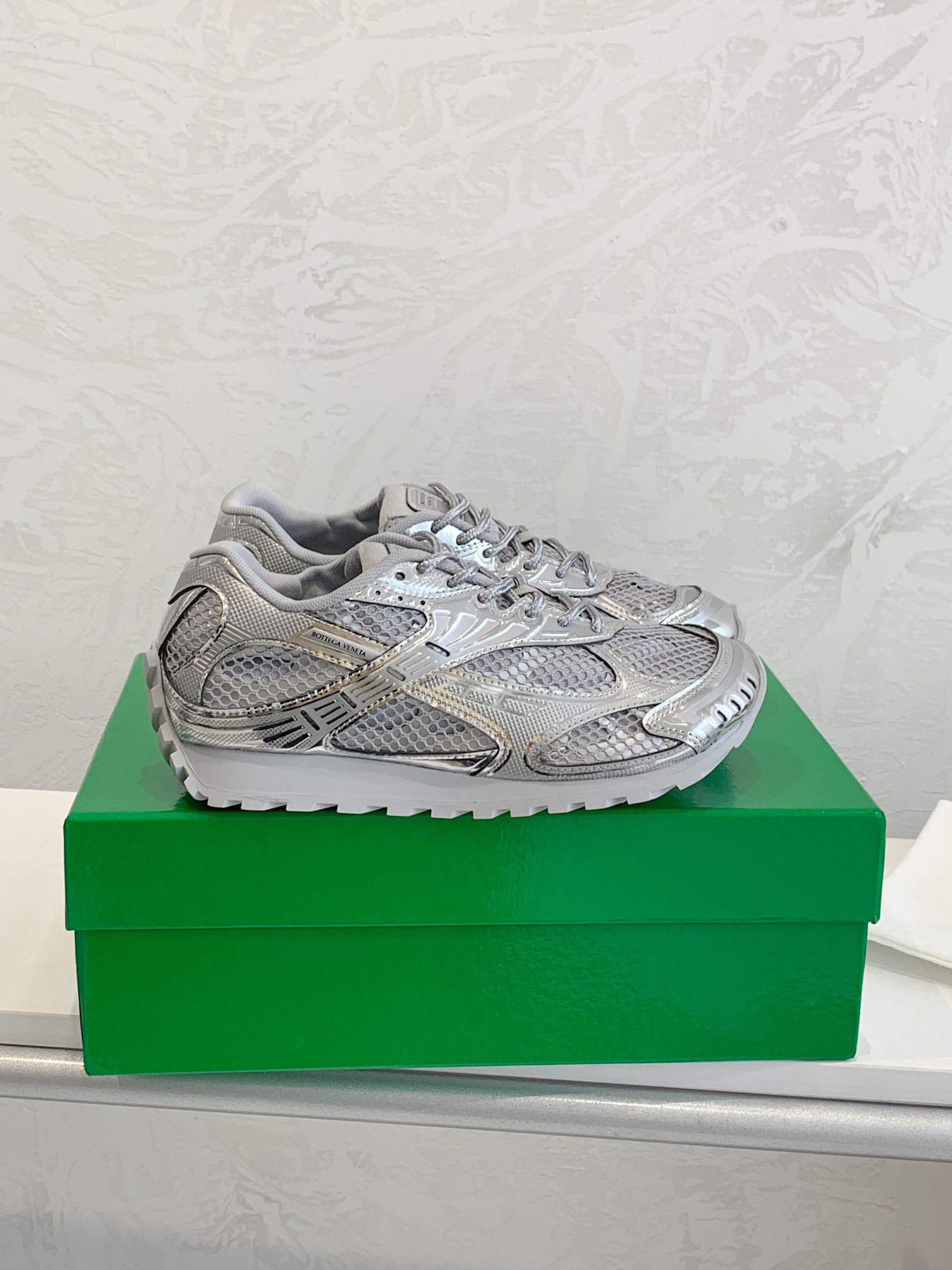 Bottega Veneta Orbit Silver 741357V4V511414