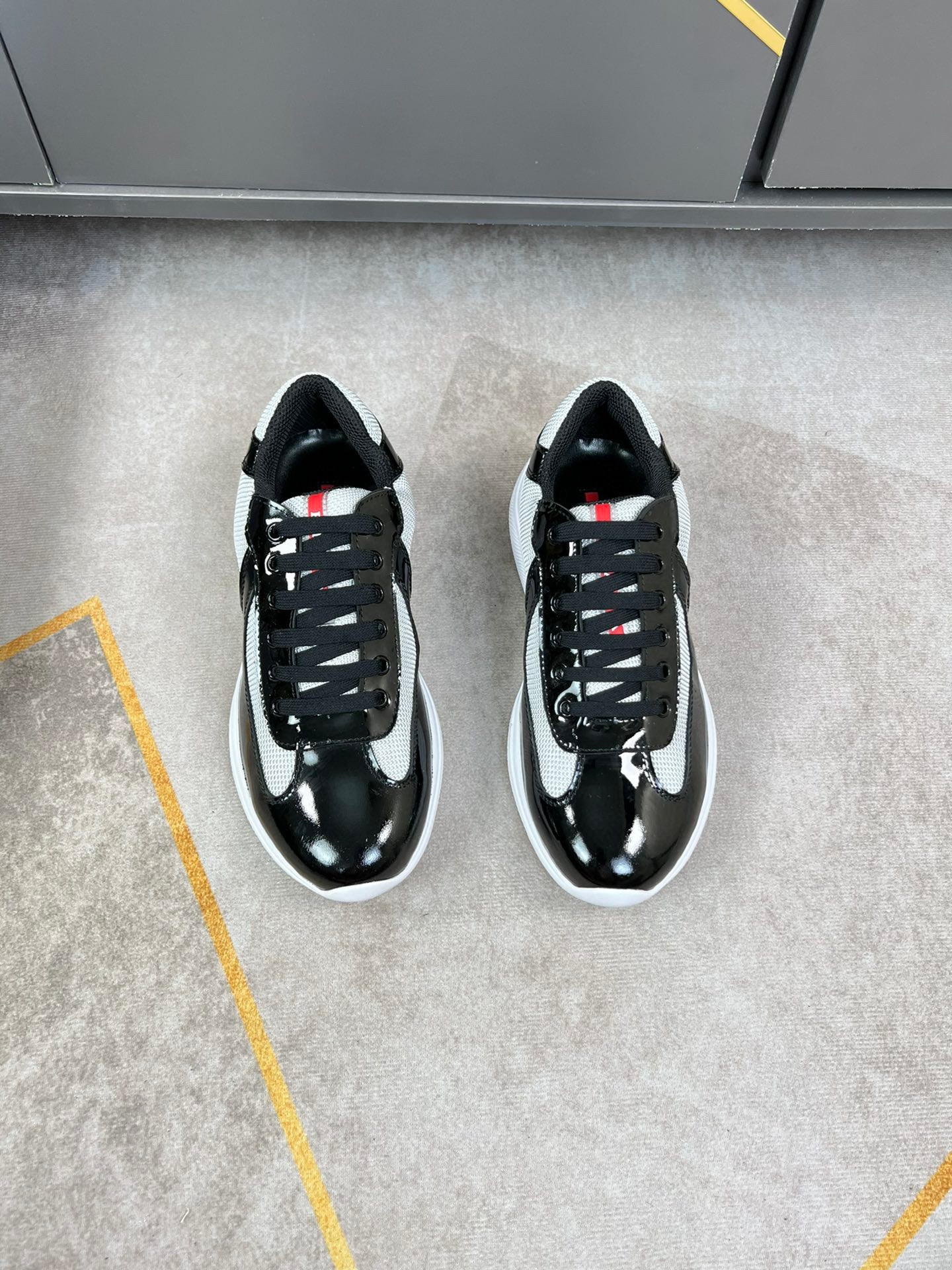 Prada America’s Cup Anthracite Gray Silver 4E3400_ASZ_F0X8Y_F_G000