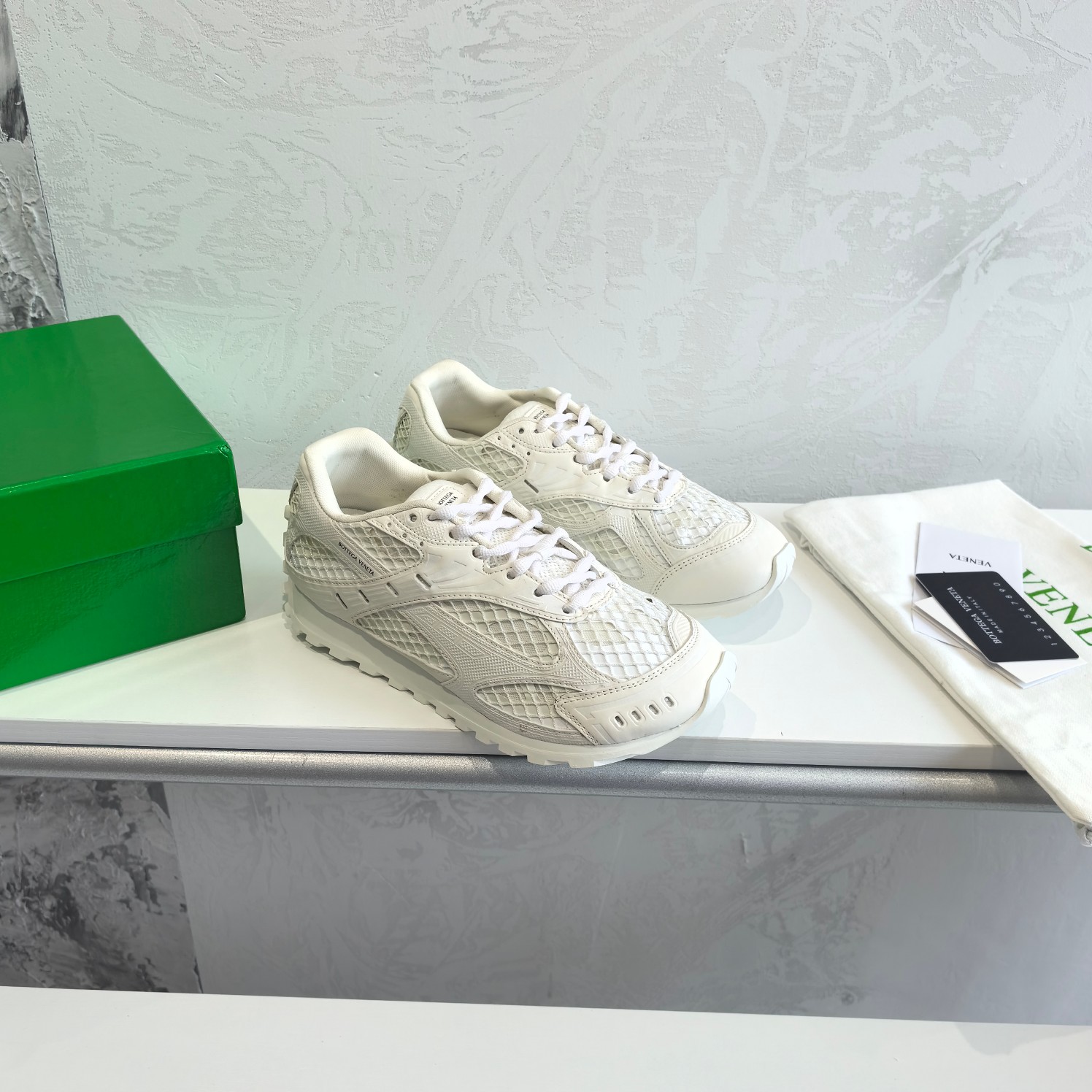 Bottega Veneta Orbit White 741357V2X409013