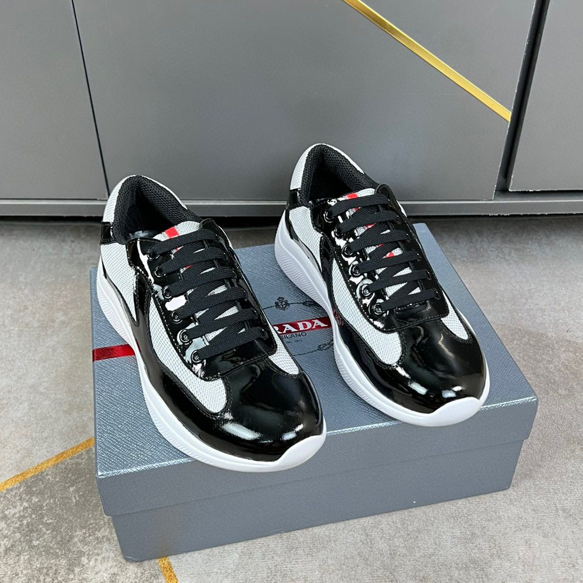 Prada America’s Cup Anthracite Gray Silver 4E3400_ASZ_F0X8Y_F_G000