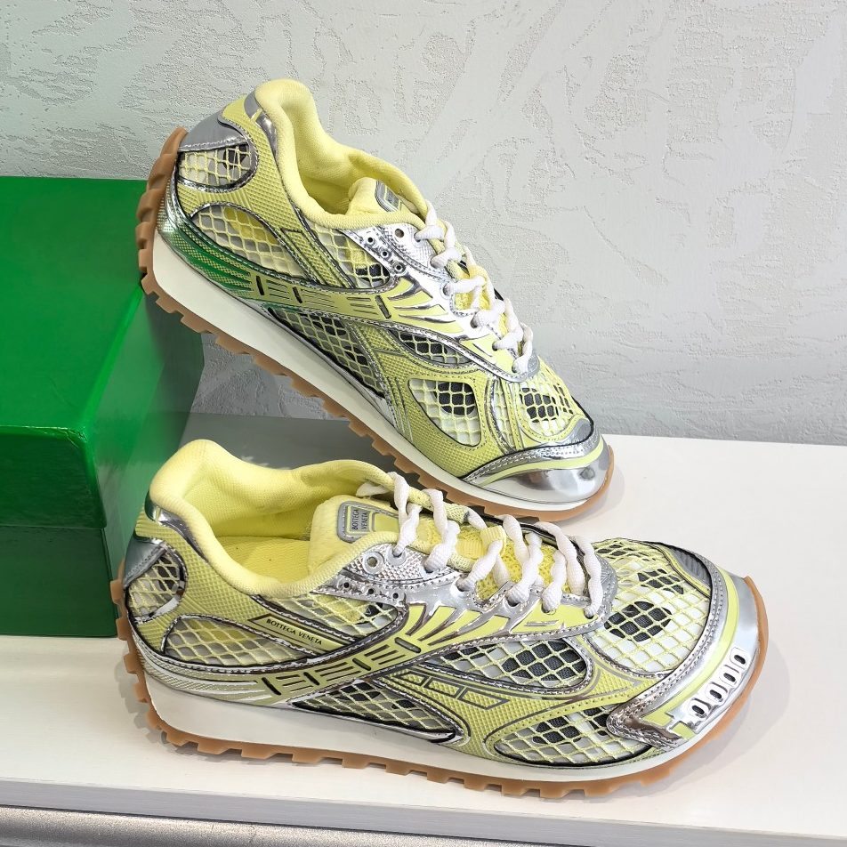 Bottega Veneta Orbit Yellow