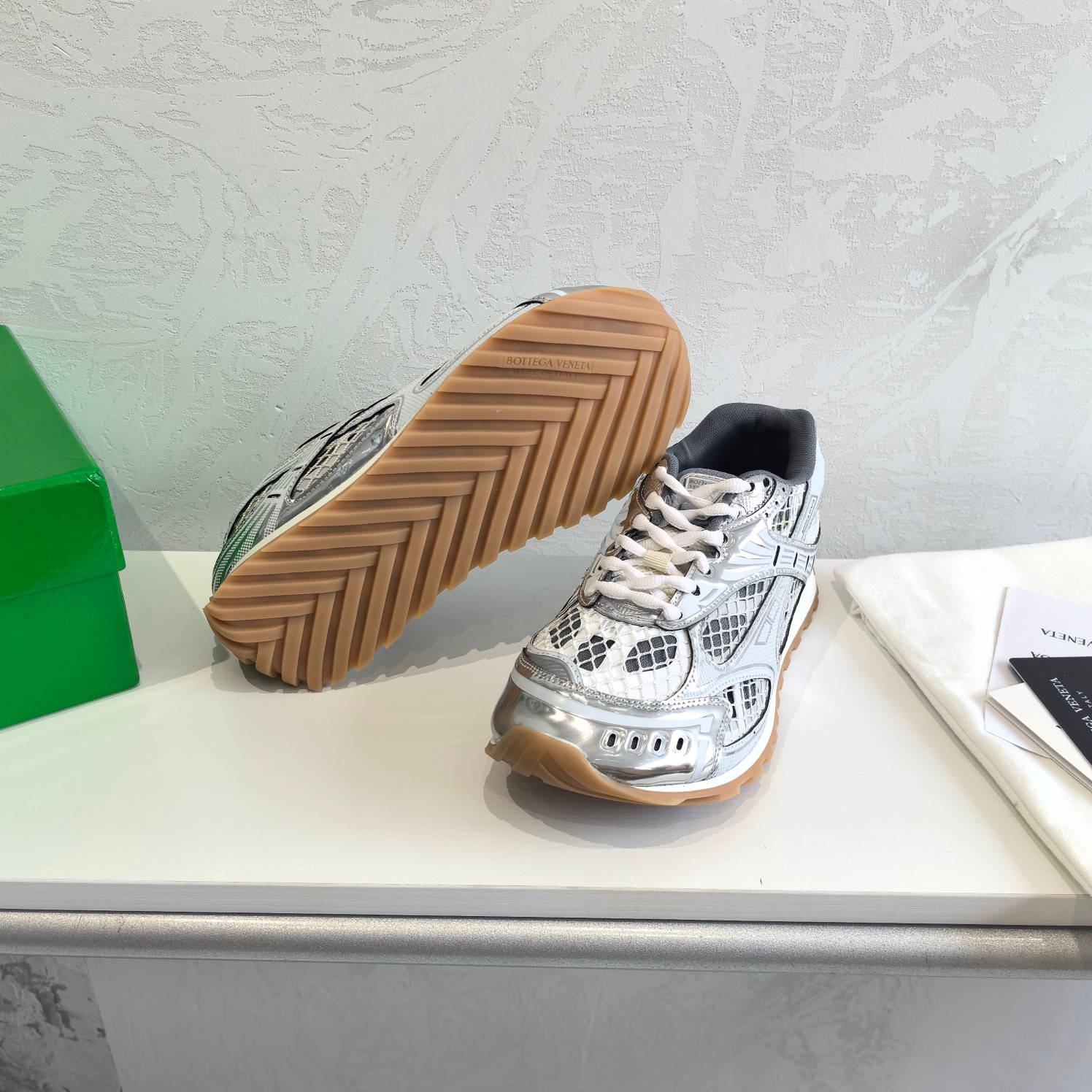 Bottega Veneta Orbit Silver White 741357V2X401425