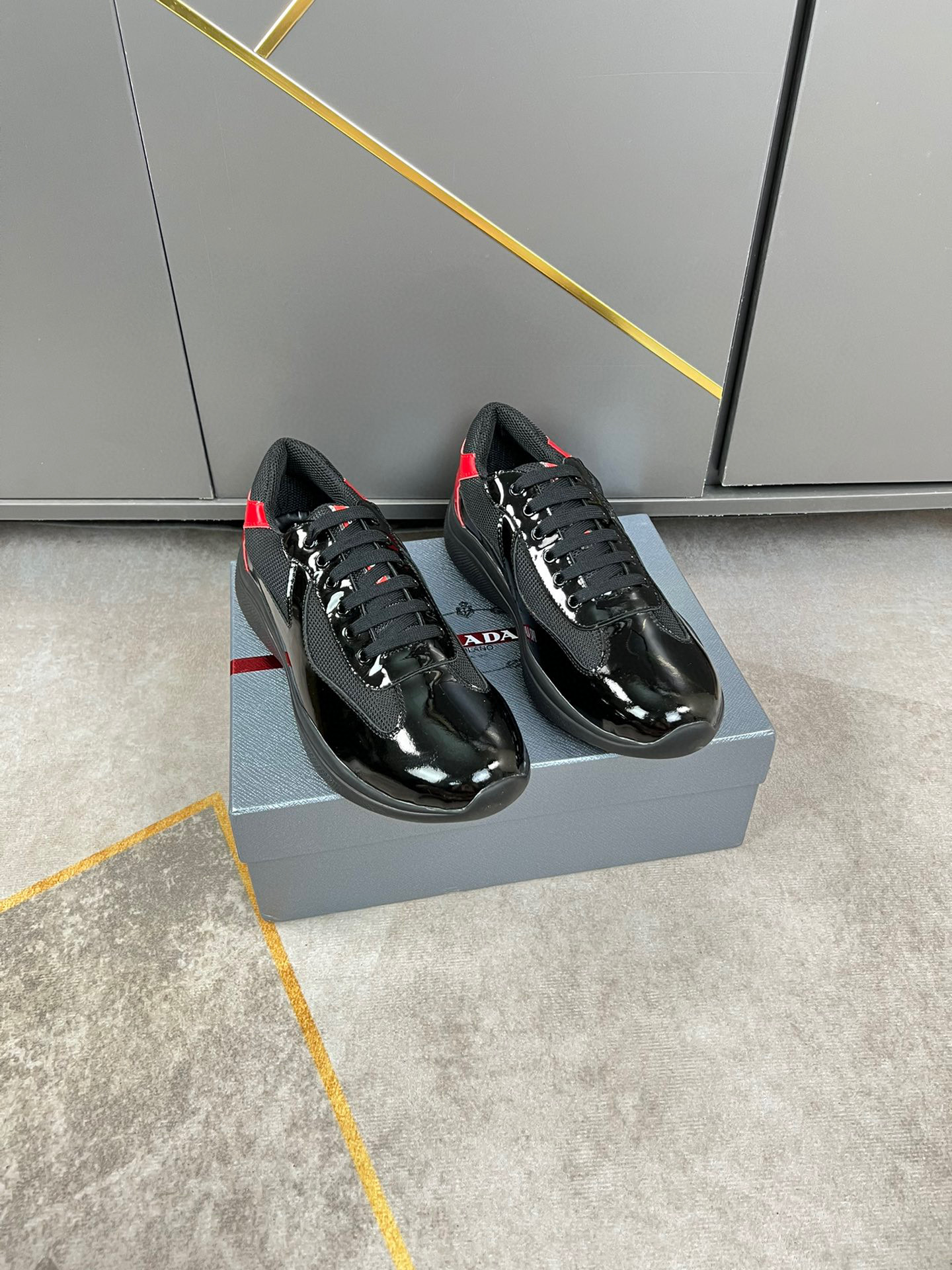 Prada America’s Cup Black Red