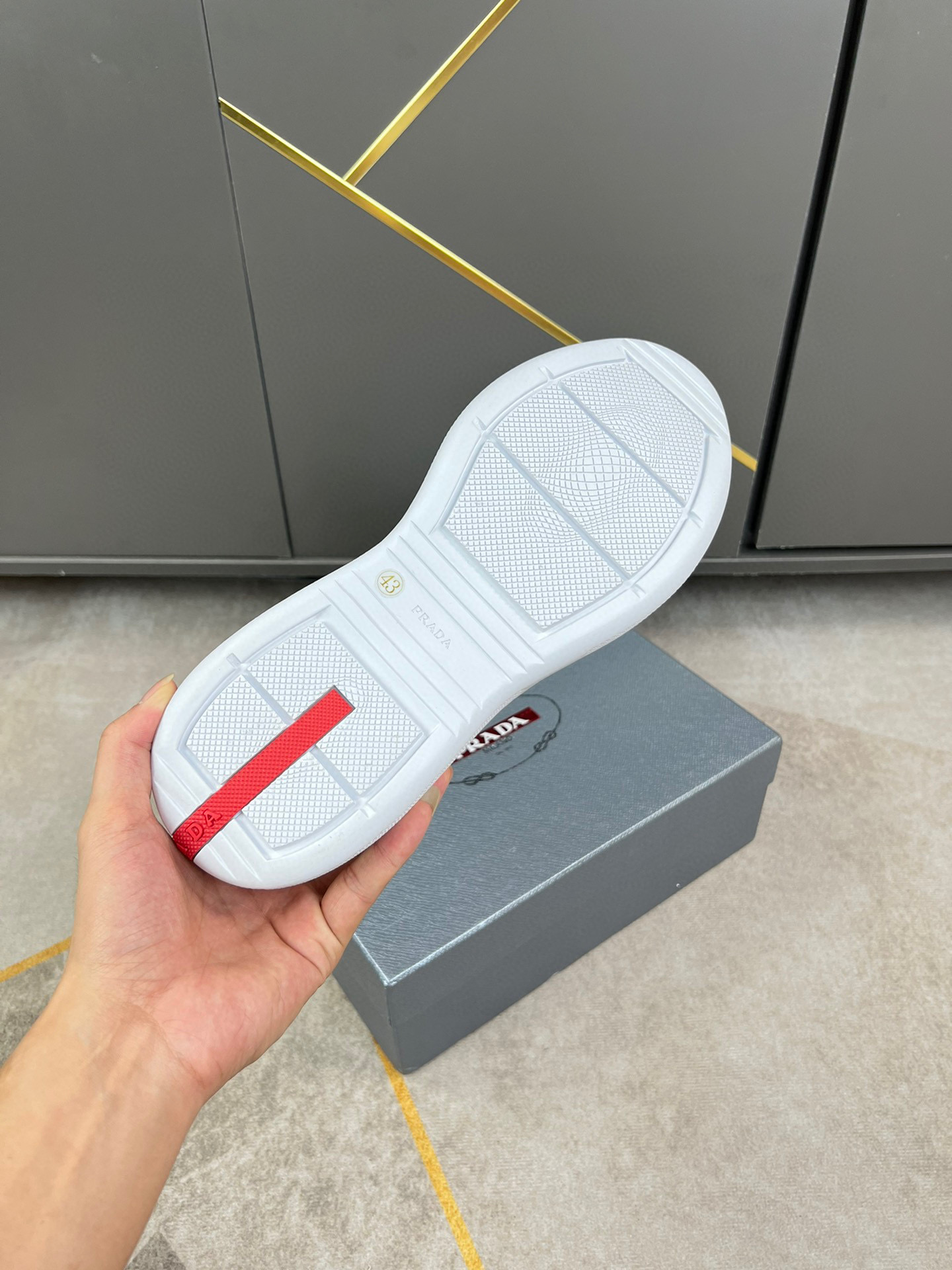 Prada America’s Cup Yellow Sliver