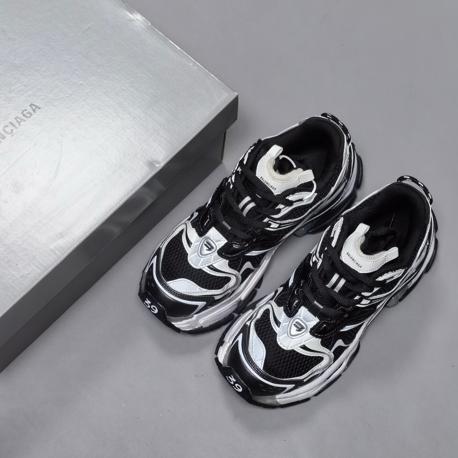 Balenciaga Runner 2 Black White