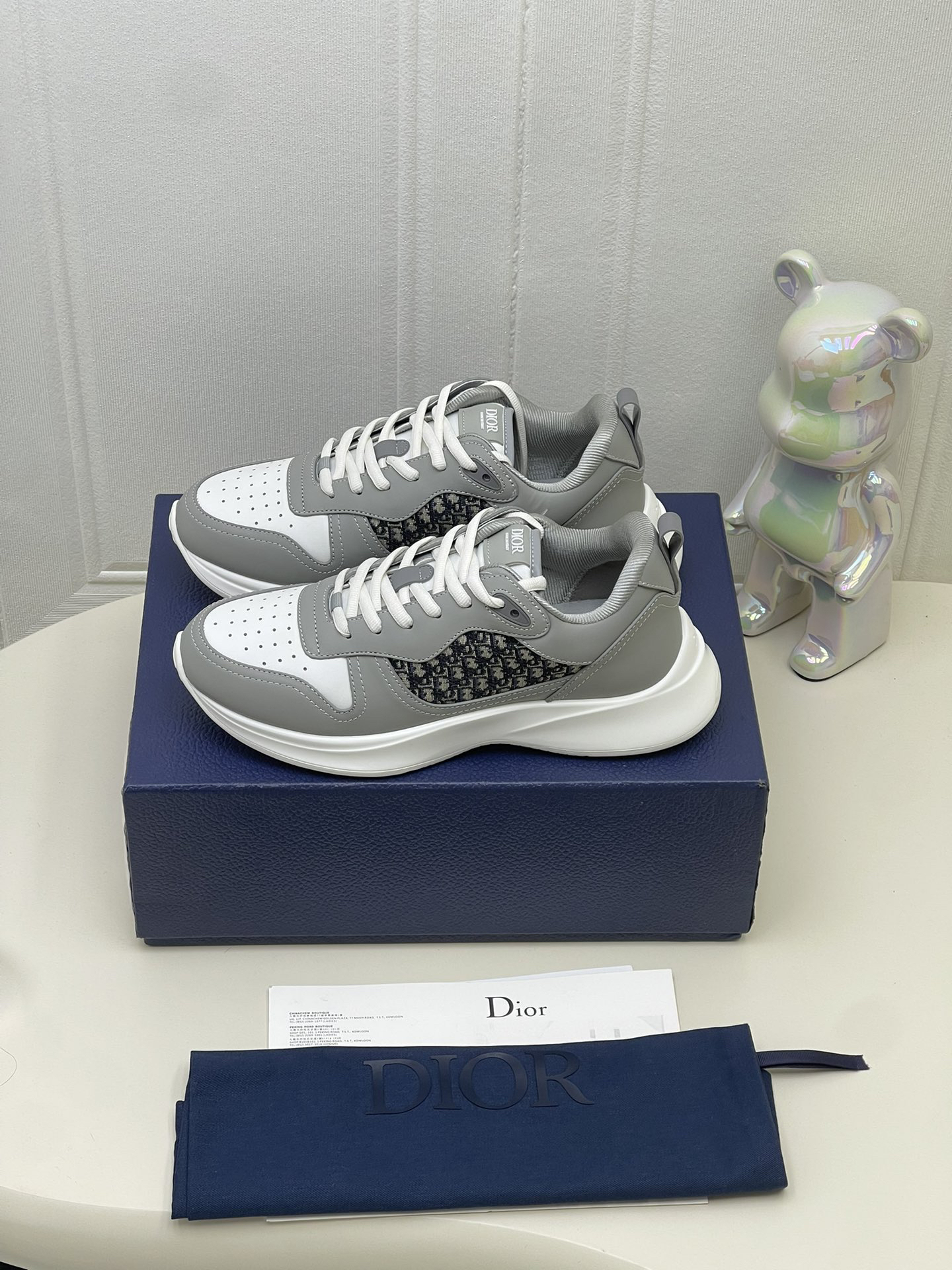 B25 Runner Sneaker Grey Calfskin and Dior Oblique Jacquard 3SN299ZIR H165