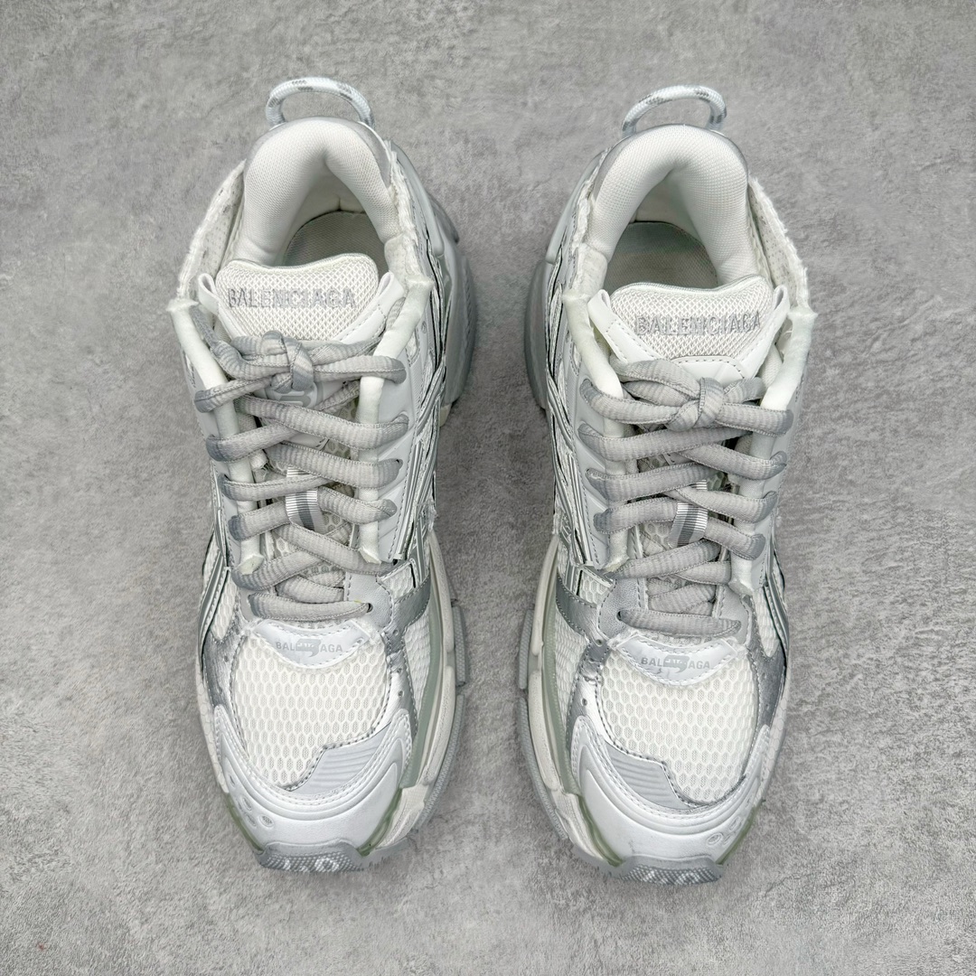 Balenciaga Runner White Grey Silver 677402W3RBL8100