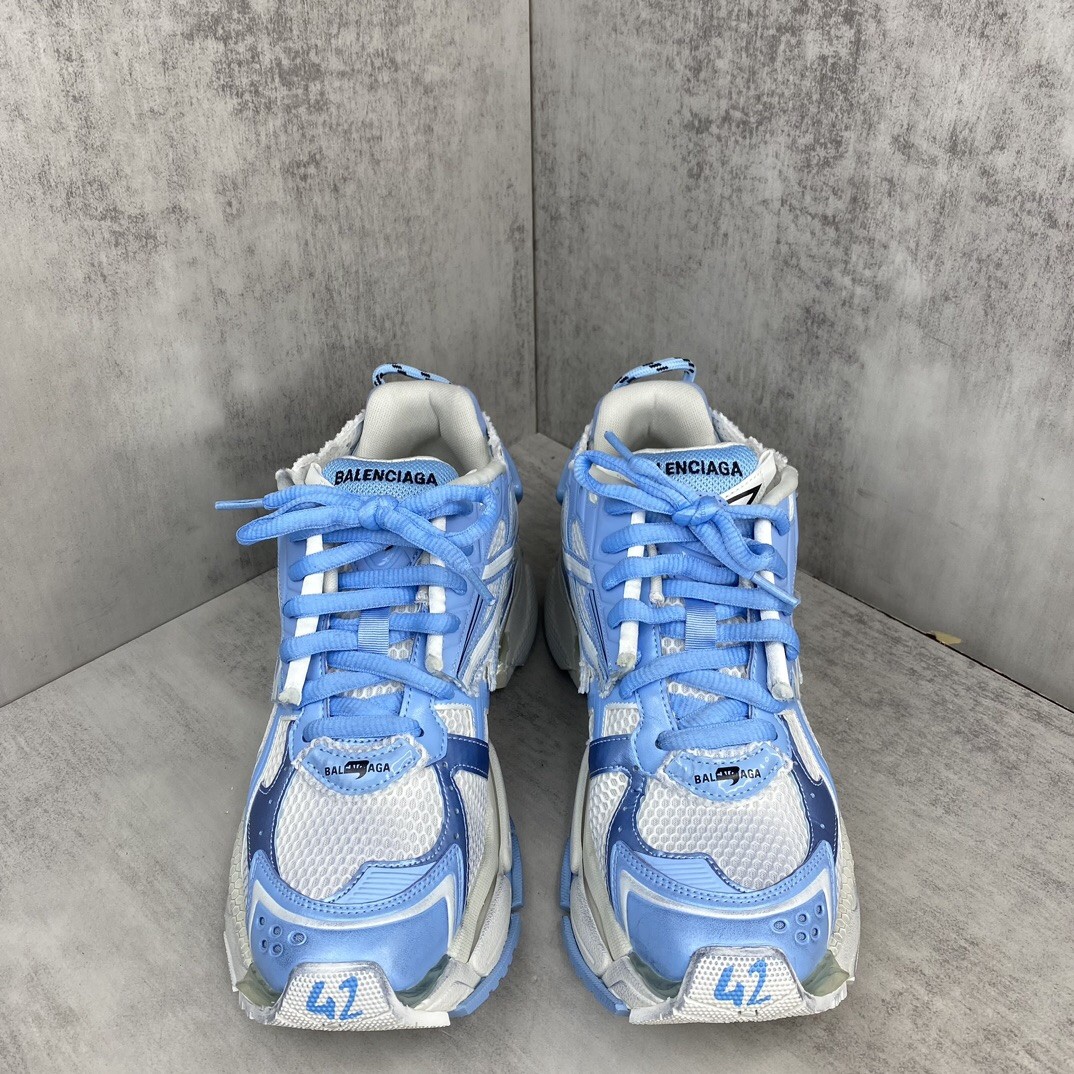 Balenciaga Runner White Light Blue 677402-W3RB2-9744