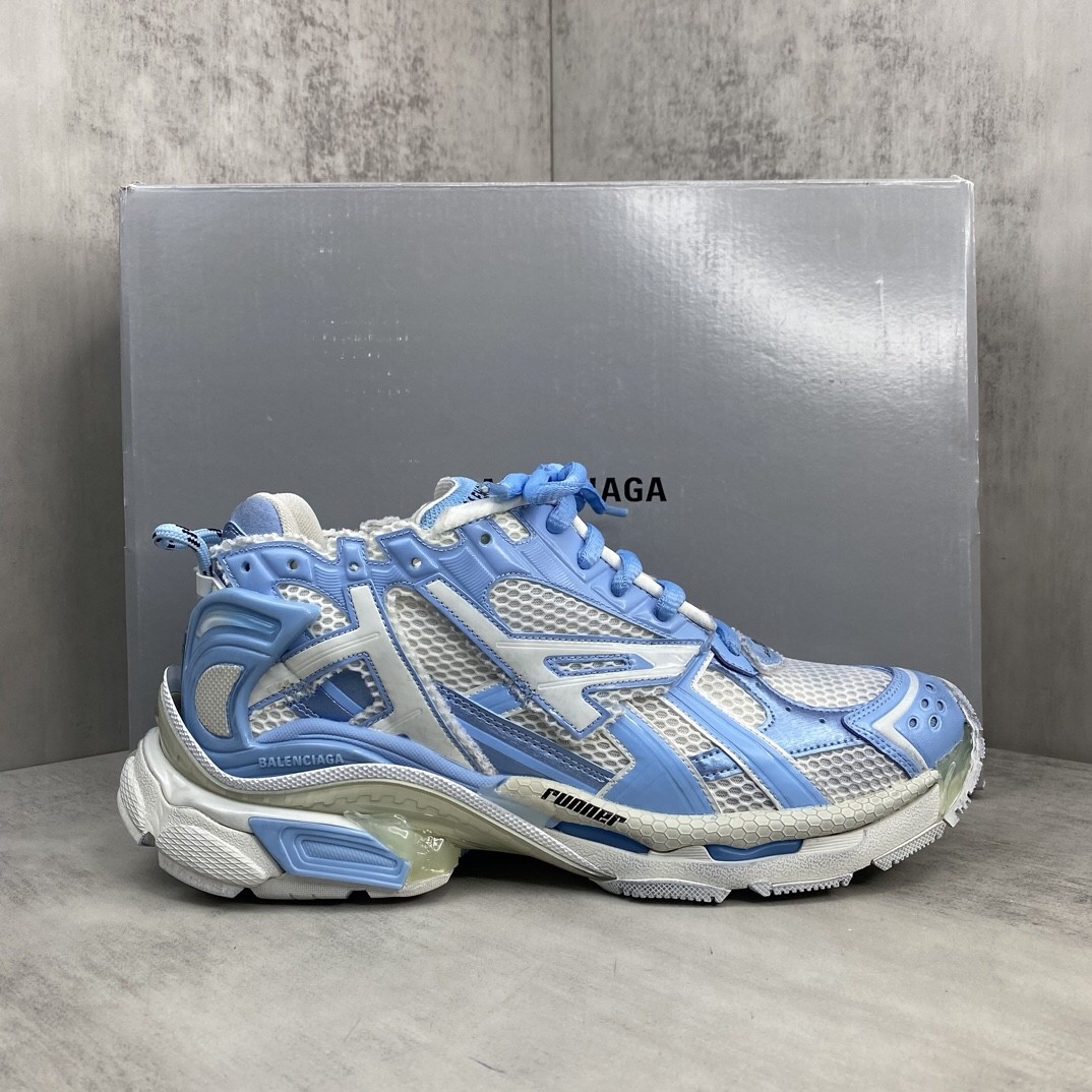 Balenciaga Runner White Light Blue 677402-W3RB2-9744