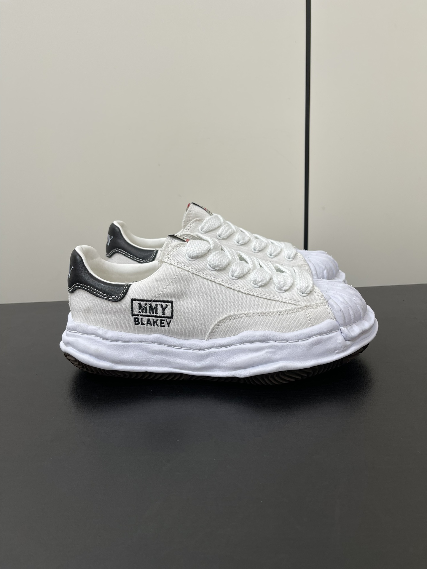 Maison Mihara Yasuhiro Blakey OG Sole Canvas Low White A08FW735