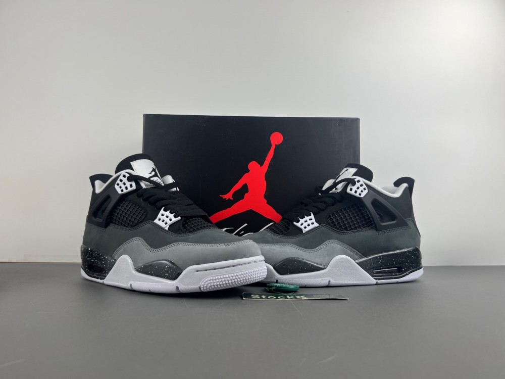 Jordan 4 Retro Fear FQ8138-002