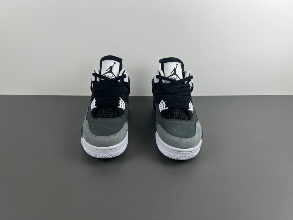 Jordan 4 Retro Fear FQ8138-002