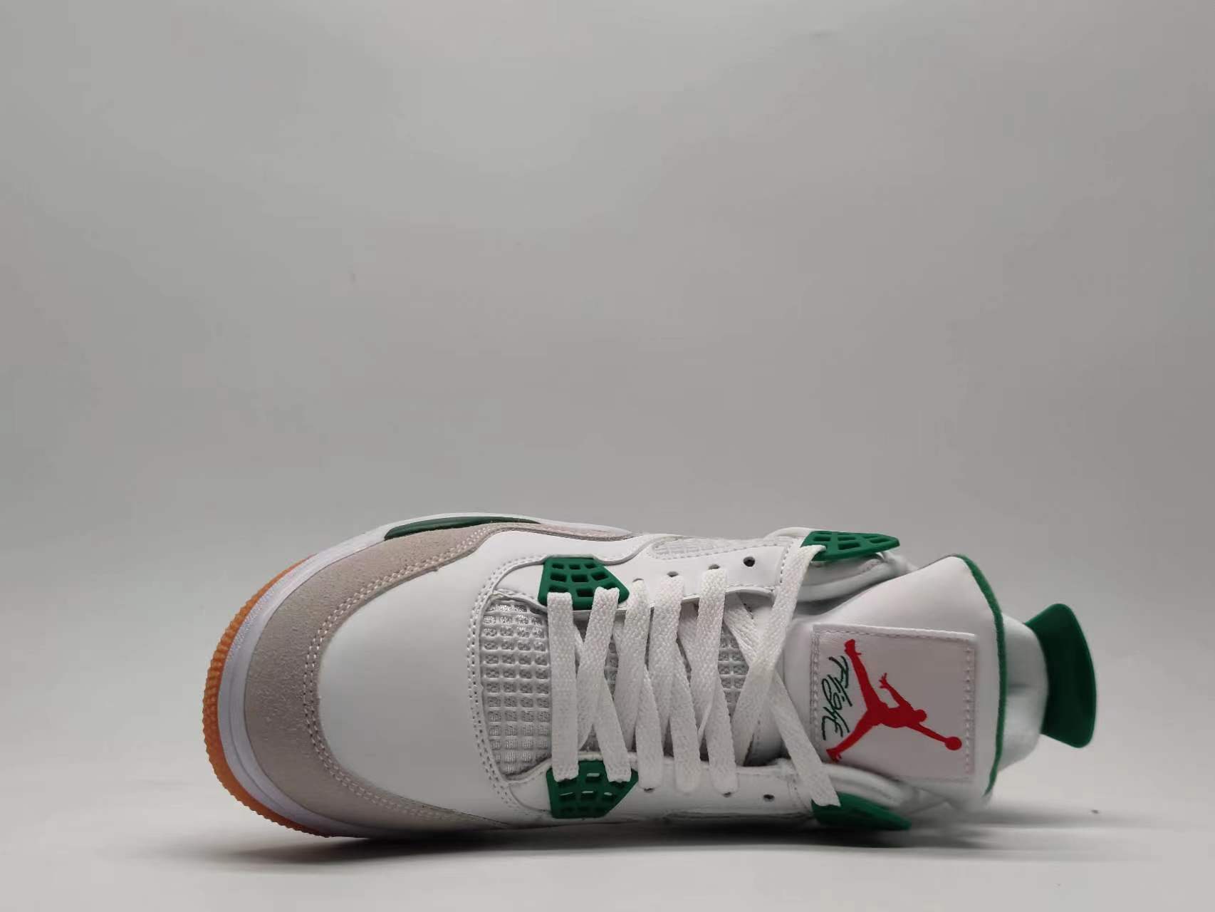 AirJordan 4 Retro SB Pine Green